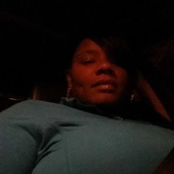 Meet your Posher, Andrienna - Picture 1 of 1